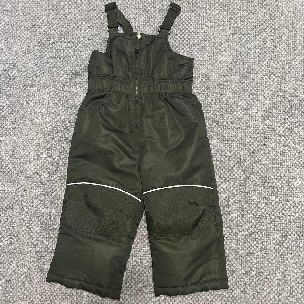 Snowsuit. Snow bib.